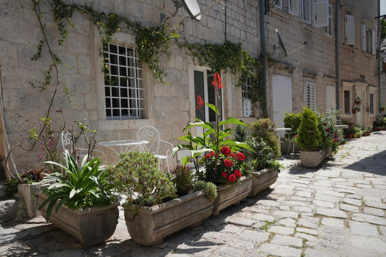 Apartments Visit Perast Exterior photo